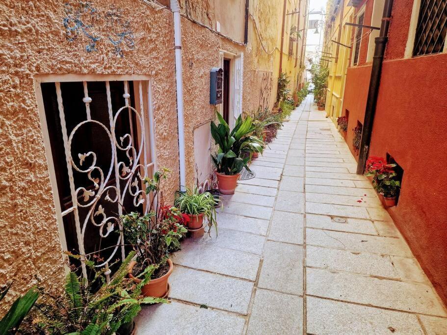 Casa Vacanza Castello Cagliari Dış mekan fotoğraf